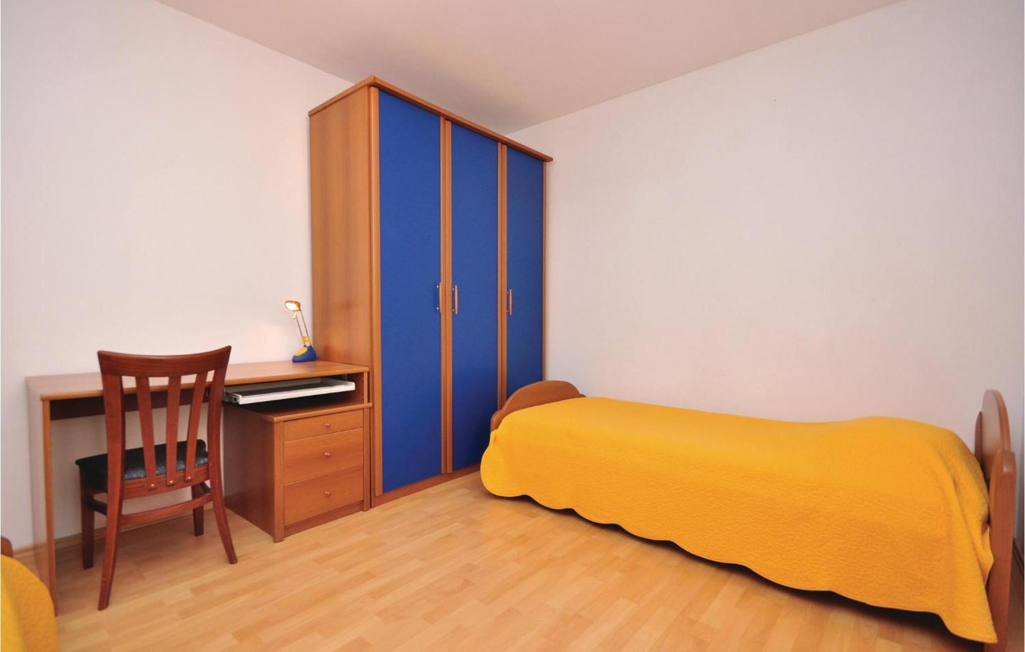 3 Bedroom Awesome Apartment In Pucisca Luaran gambar